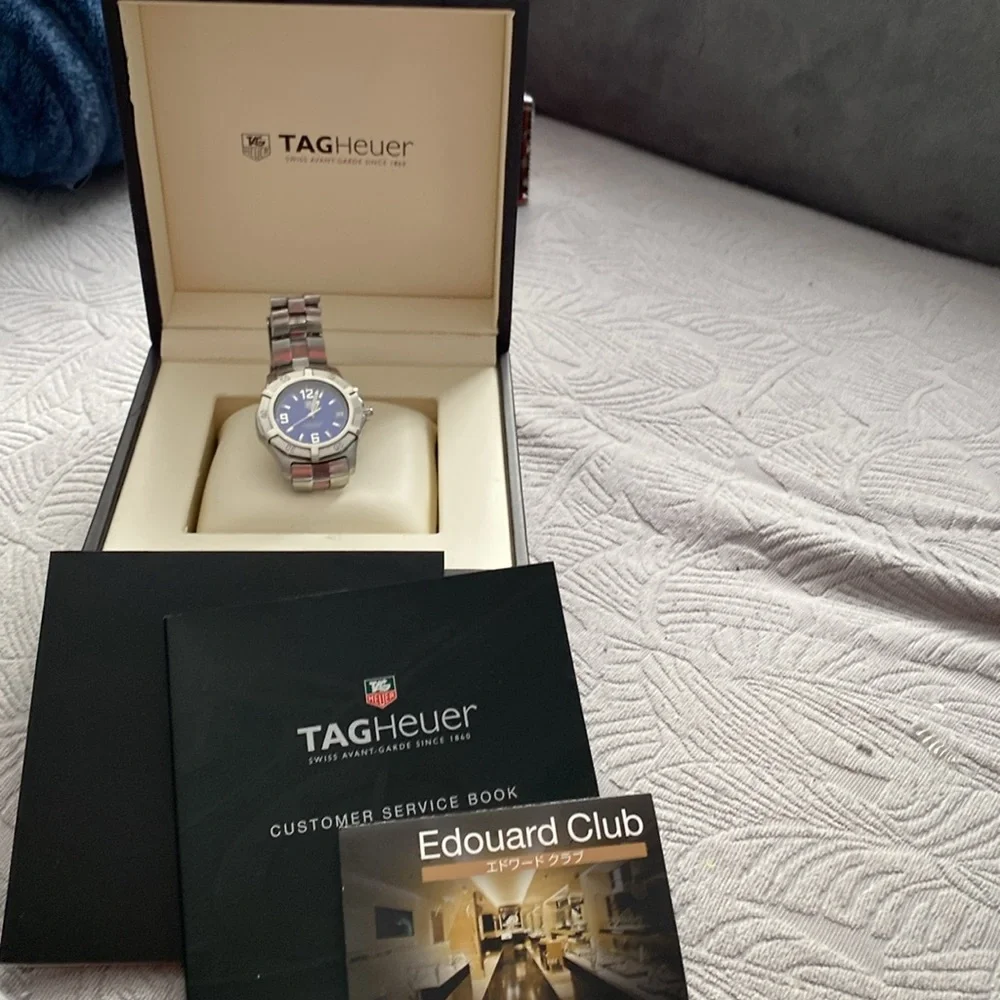 TAG HEUER 200m